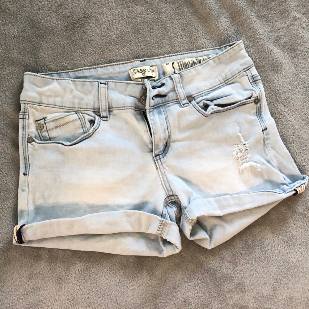 Indigo Rein, 5 stretchy shorts